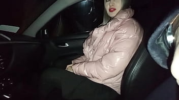 I gave a blowjob to the taxi driver in the back seat for the fare
